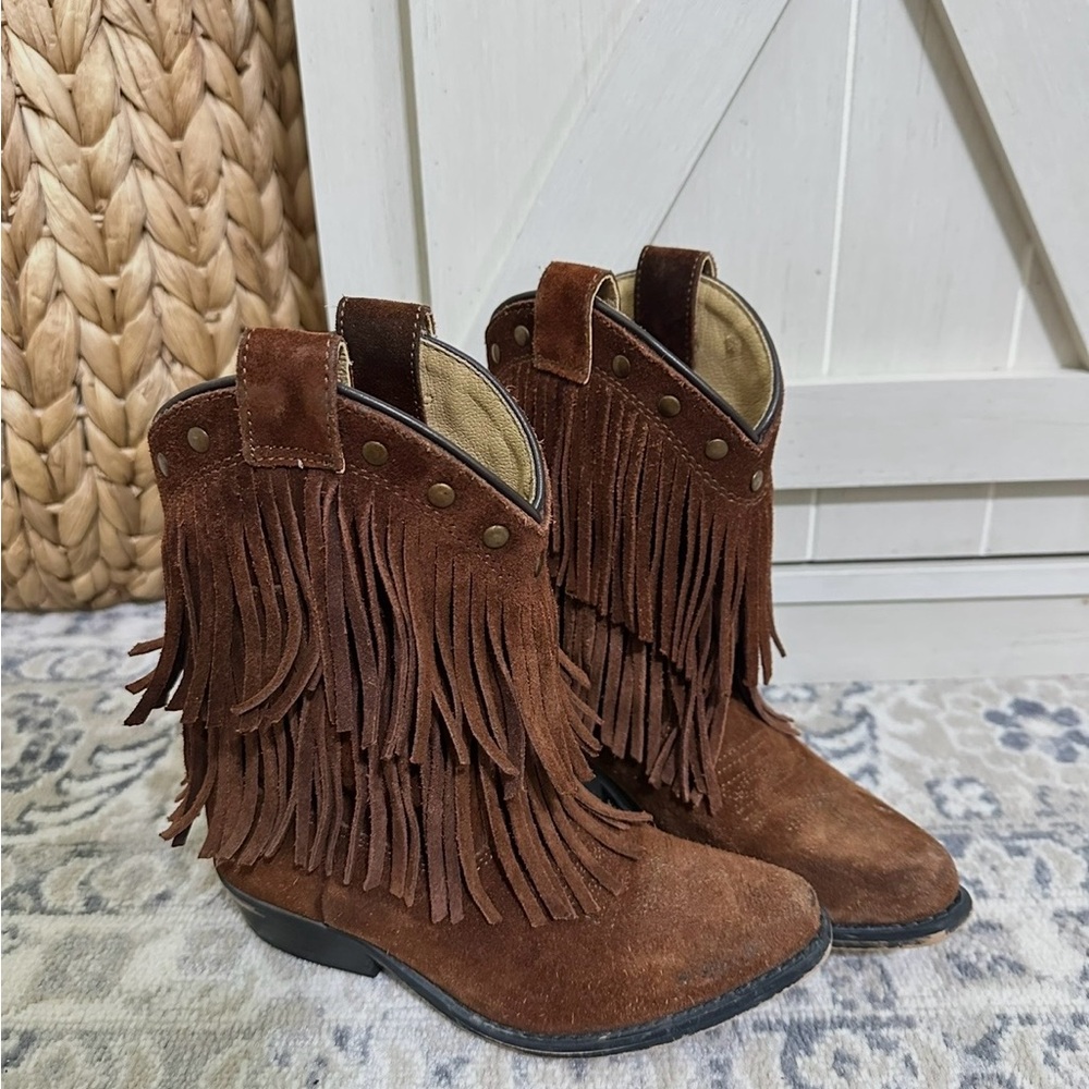 Shyanne Brown Suede Fringe Boots Girls 11